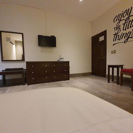 Punto Madero Hotel & Plaza Мокорито Экстерьер фото