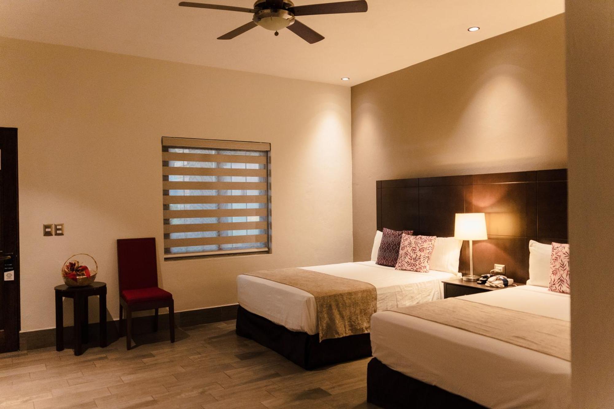 Punto Madero Hotel & Plaza Мокорито Экстерьер фото