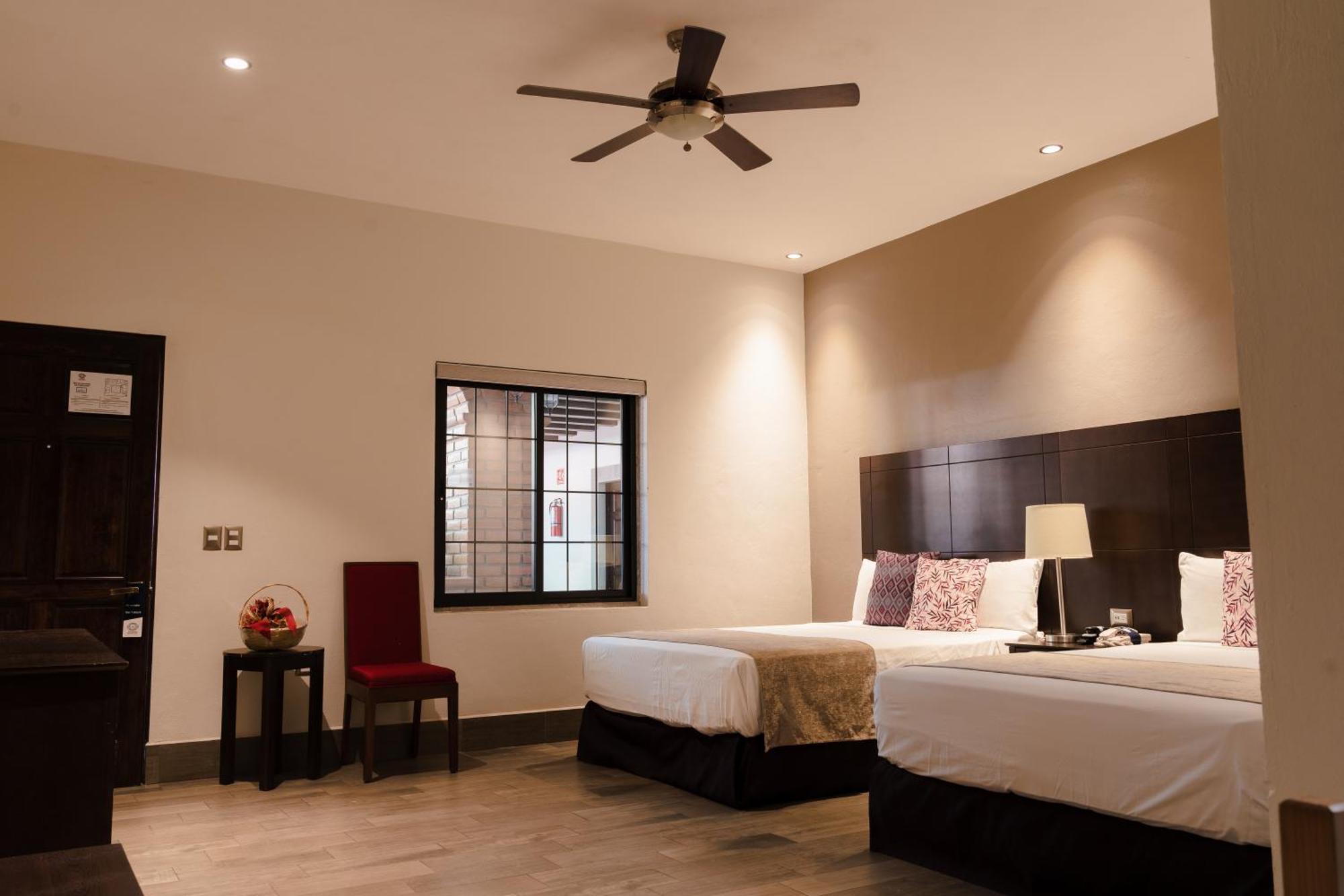 Punto Madero Hotel & Plaza Мокорито Экстерьер фото