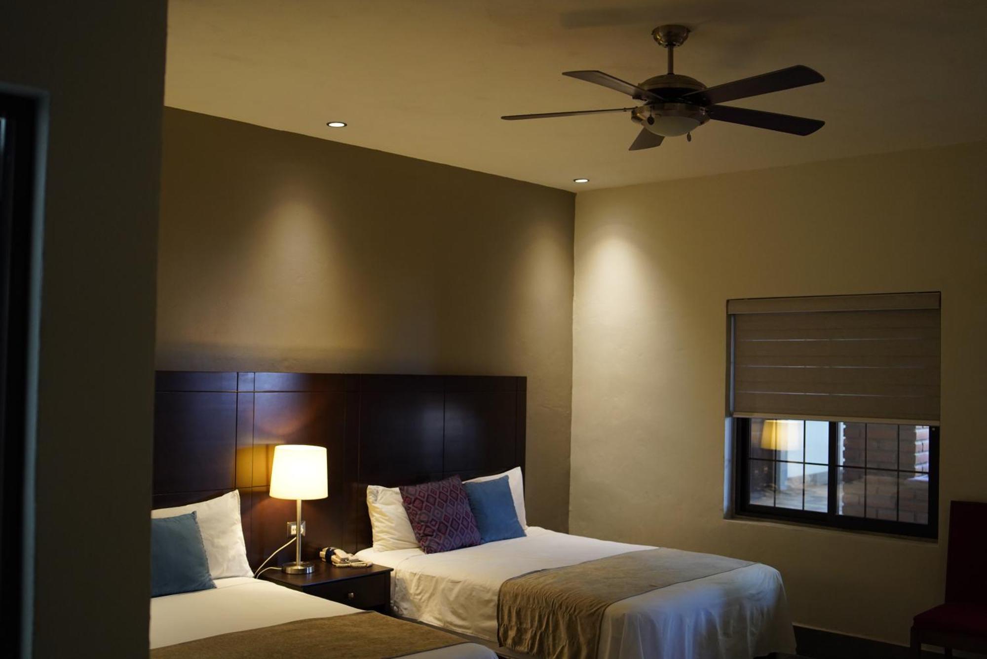 Punto Madero Hotel & Plaza Мокорито Экстерьер фото